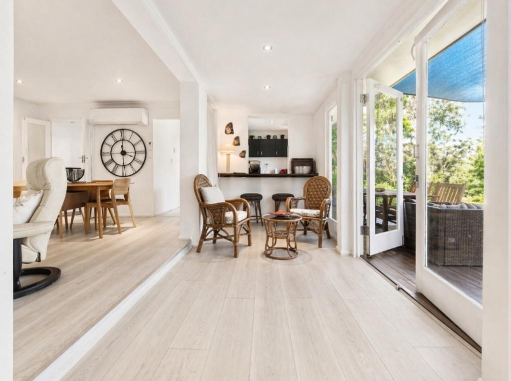 16 Calm Waters Cres, Macleay Island, QLD 4184