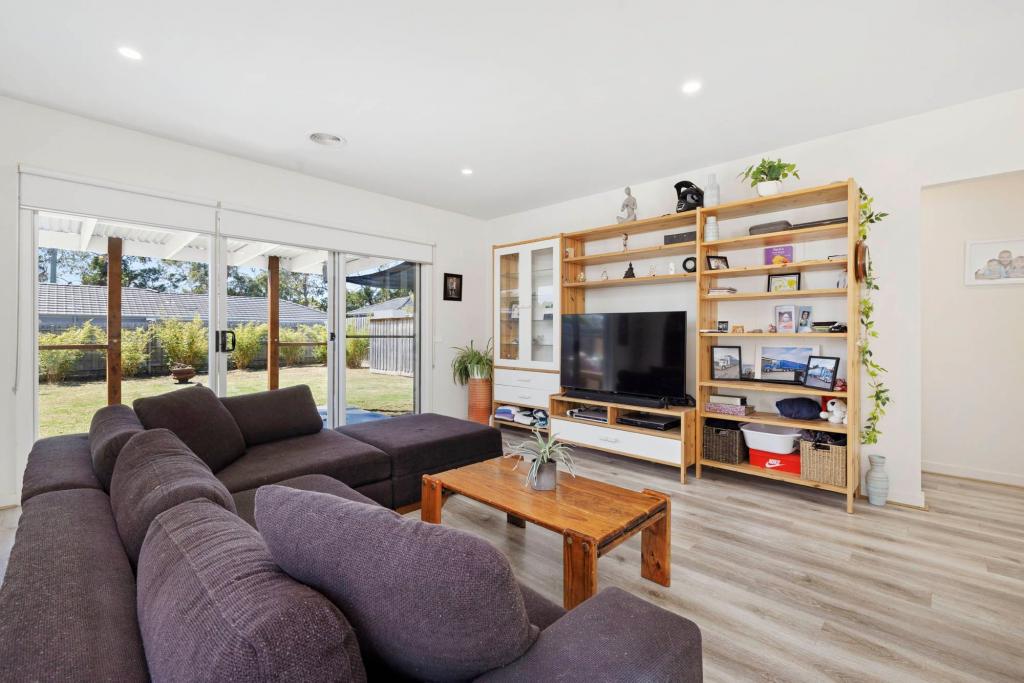 38 Oakwood Ct, Rosebud, VIC 3939