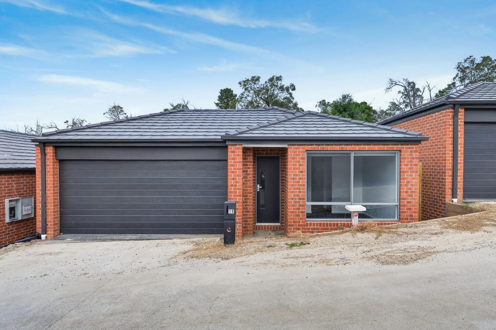 19 Davinci St, Pakenham, VIC 3810