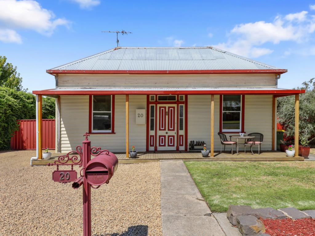 20 Lyons St, Terang, VIC 3264