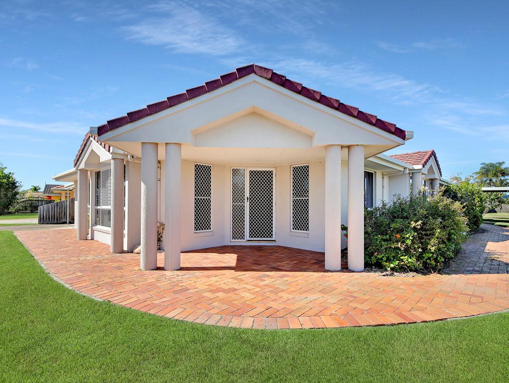 77 Ibis Bvd, Eli Waters, QLD 4655