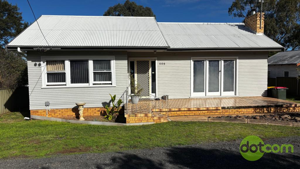 609 Armidale Rd, Tamworth, NSW 2340