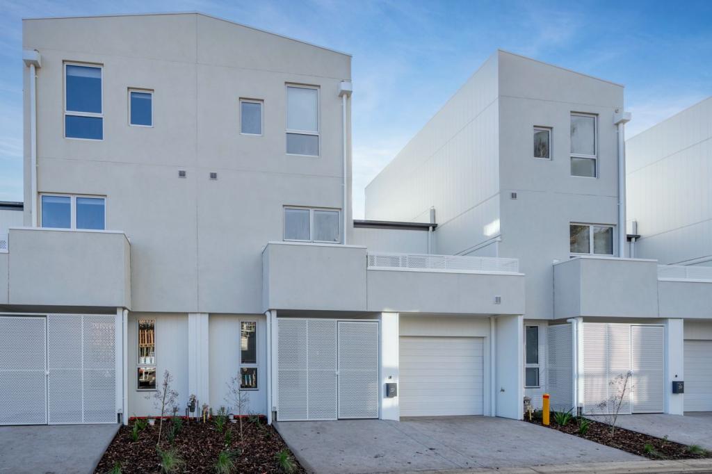 37 Yellowstone St, South Morang, VIC 3752