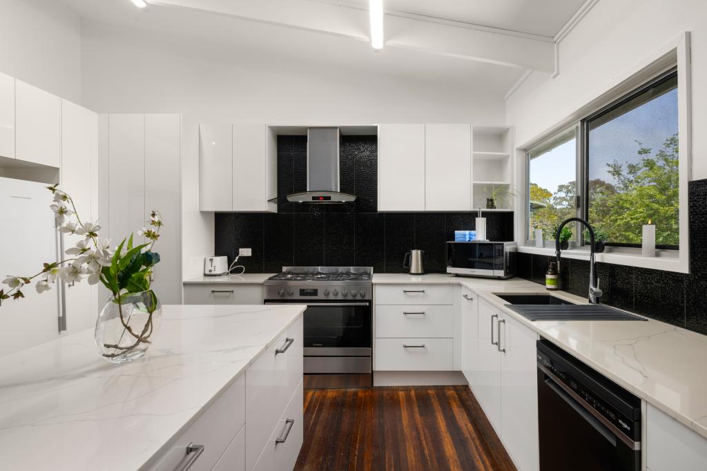 25 Raylee Ave, Nambour, QLD 4560