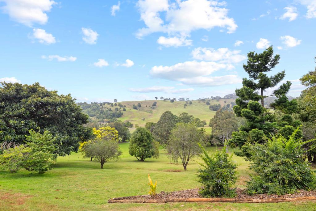 84-88 Doncaster Dr, Beechmont, QLD 4211