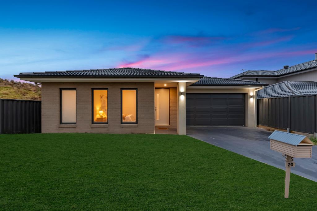 20 Snowbird Rd, Pakenham, VIC 3810