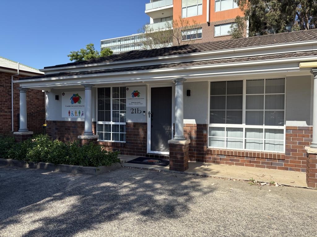 21b Iolanthe St, Campbelltown, NSW 2560