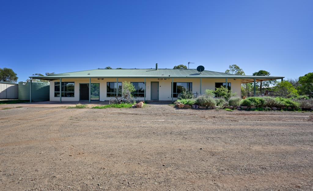 68 Freebairn Rd, Quorn, SA 5433