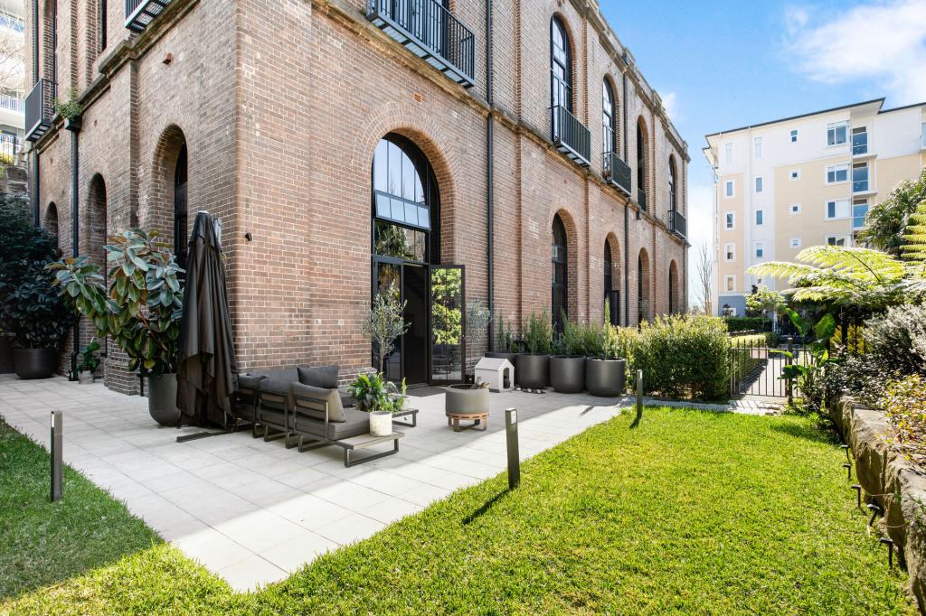 1/15 Woodlands Ave, Breakfast Point, NSW 2137