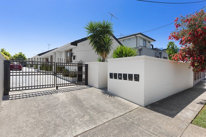 1/26 Irvine Cres, Brunswick West, VIC 3055