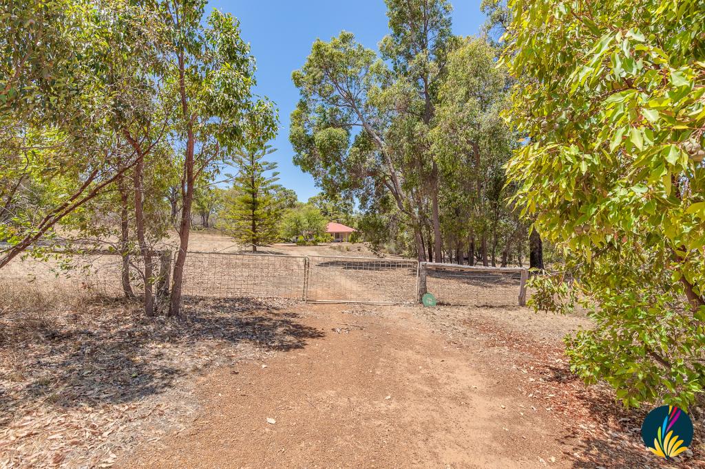 120 Harvester Dr, Toodyay, WA 6566