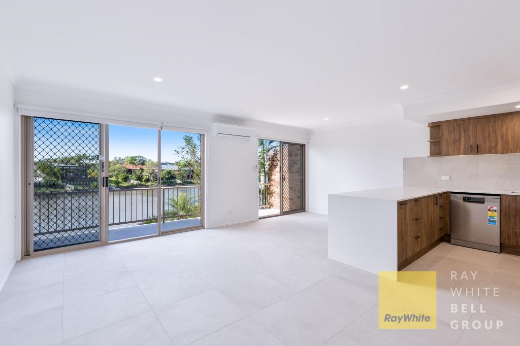 2/4 Lowood Ct, Varsity Lakes, QLD 4227