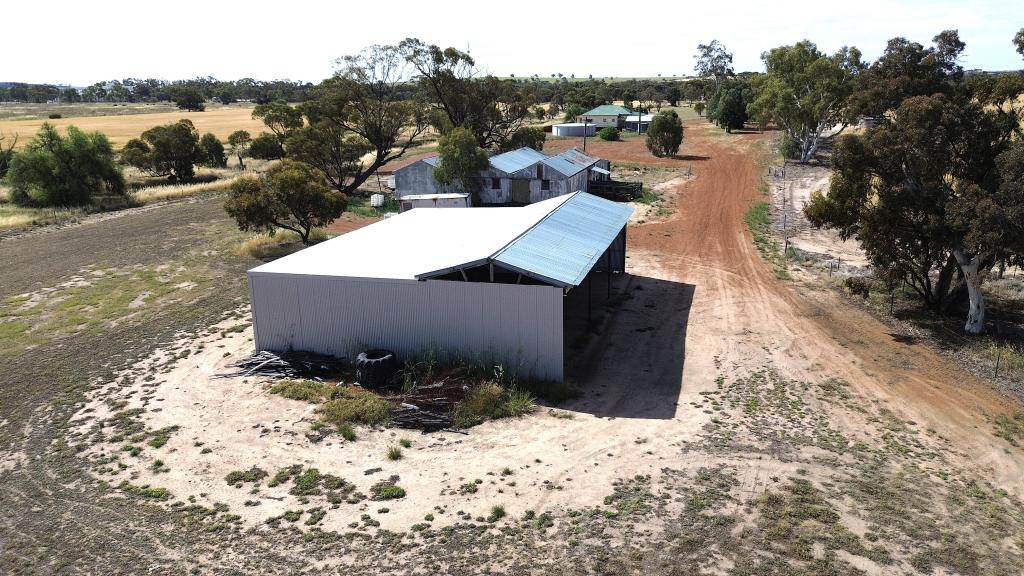 2706 Brookton-Kwede Rd, Brookton, WA 6306