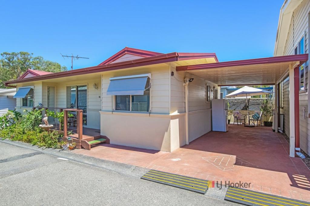 70/2 Macleay Dr, Halekulani, NSW 2262