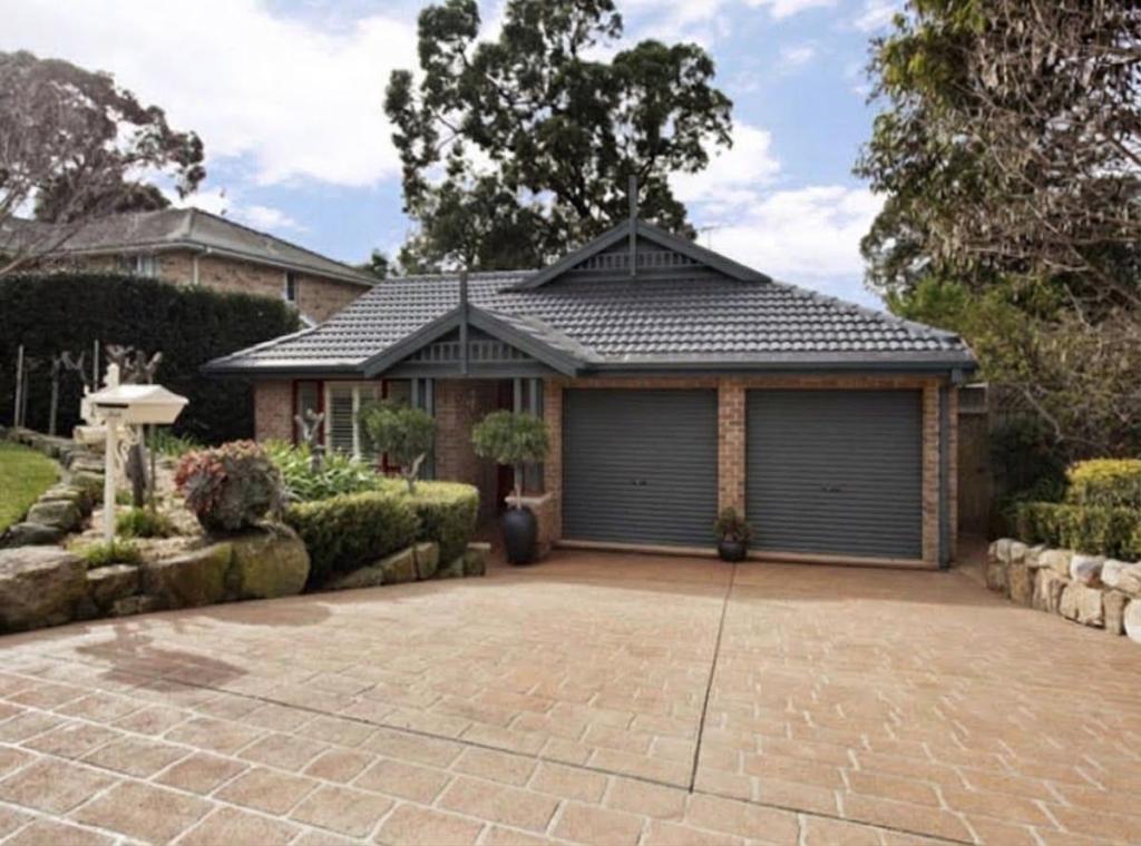 2 Catton Pl, Menai, NSW 2234