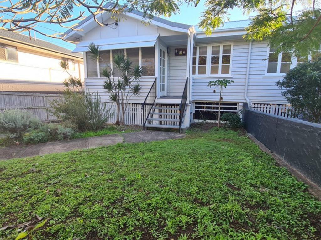 11 Grosvenor St, Yeerongpilly, QLD 4105