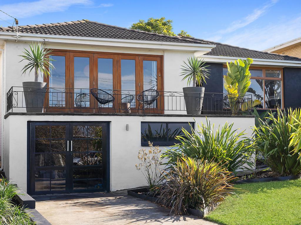 12 Acacia St, Hamlyn Heights, VIC 3215