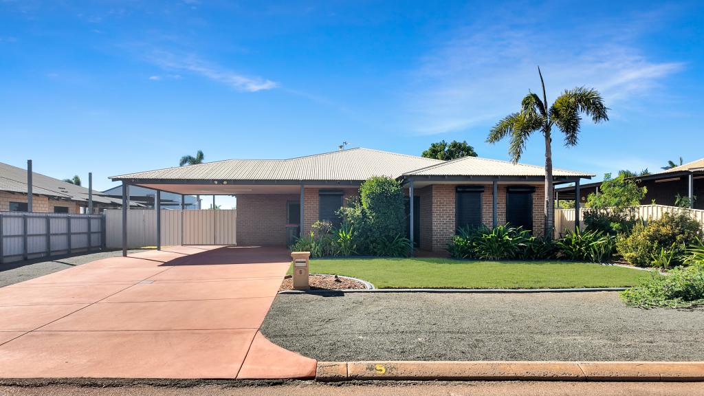 5 Macmahon Way, Baynton, WA 6714