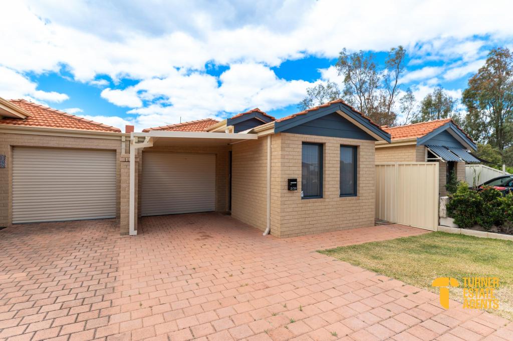 2/39 TINDAL AVE, YANGEBUP, WA 6164