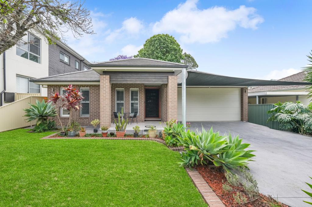 27 Scott St, Toongabbie, NSW 2146