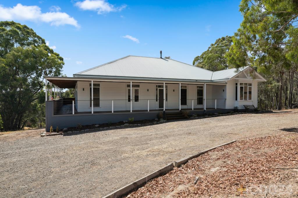 22 Mathiesons Rd, Wandong, VIC 3758