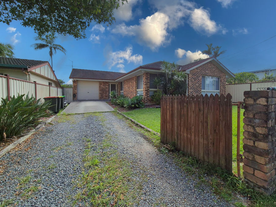 3 Chestnut Ave, Sandy Beach, NSW 2456