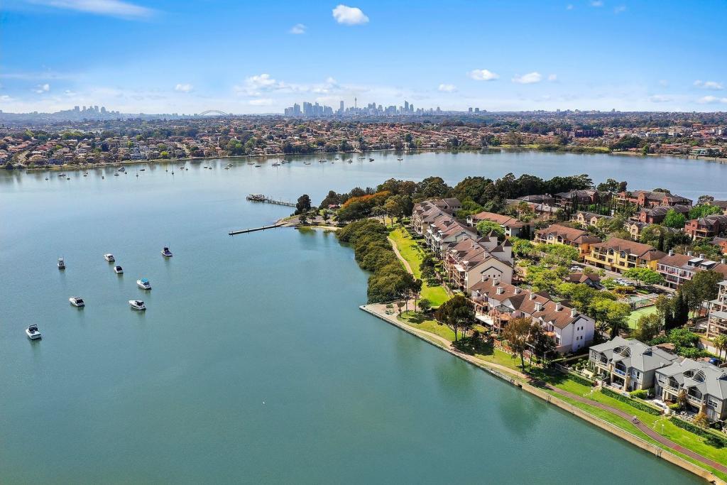 4h/164 Burwood Rd, Concord, NSW 2137