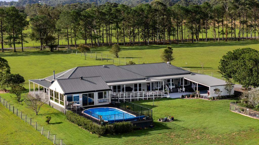 700 Manning Point Rd, Oxley Island, NSW 2430