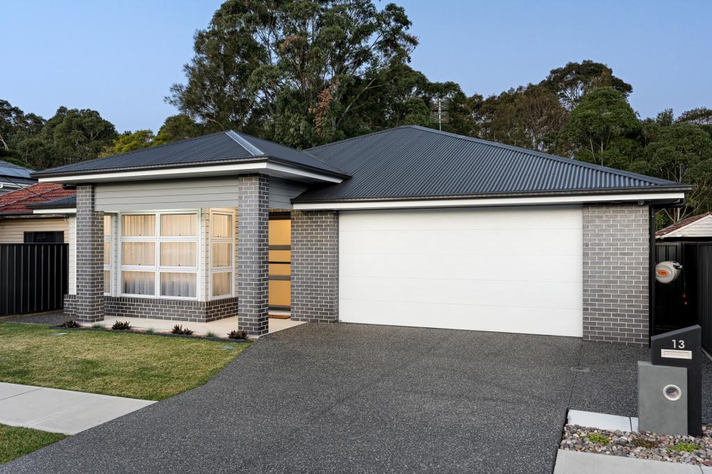 13 Grayson Ave, Kotara, NSW 2289