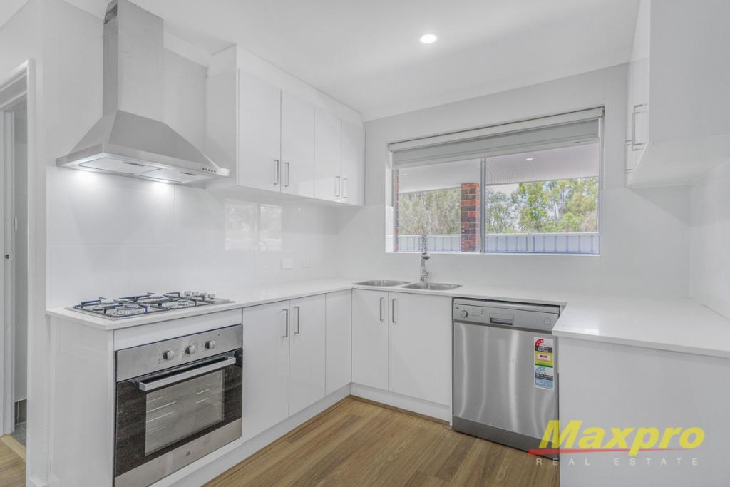 21 BELVEDAIRE WAY, LYNWOOD, WA 6147