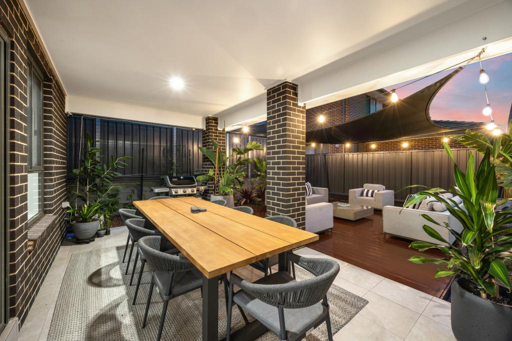 11 Satinwood Rd, Woongarrah, NSW 2259