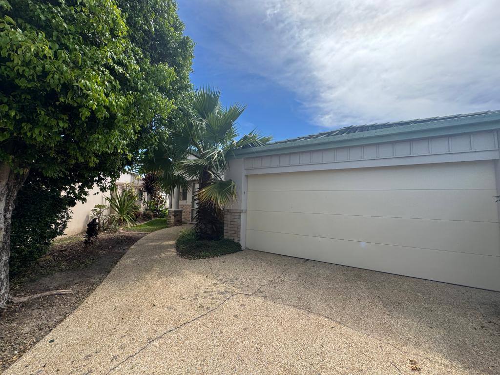 10 Coral Tree Ct, Robina, QLD 4226