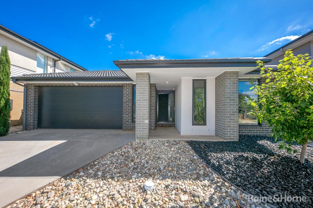 34 Paddock Cct, Sunbury, VIC 3429