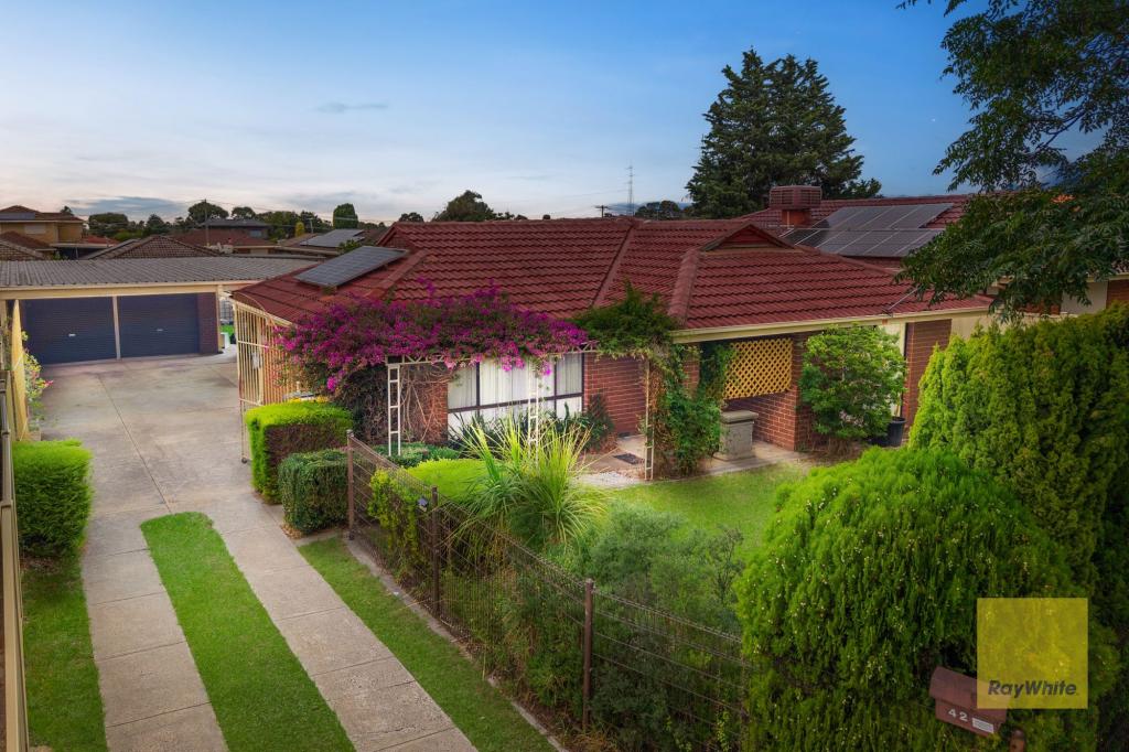 42 Aycliffe Dr, Deer Park, VIC 3023