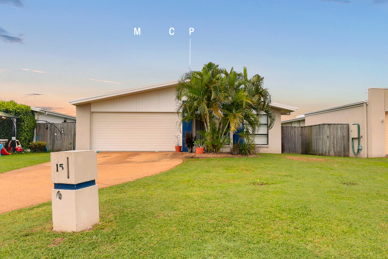 15 Henley Cl, Blacks Beach, QLD 4740