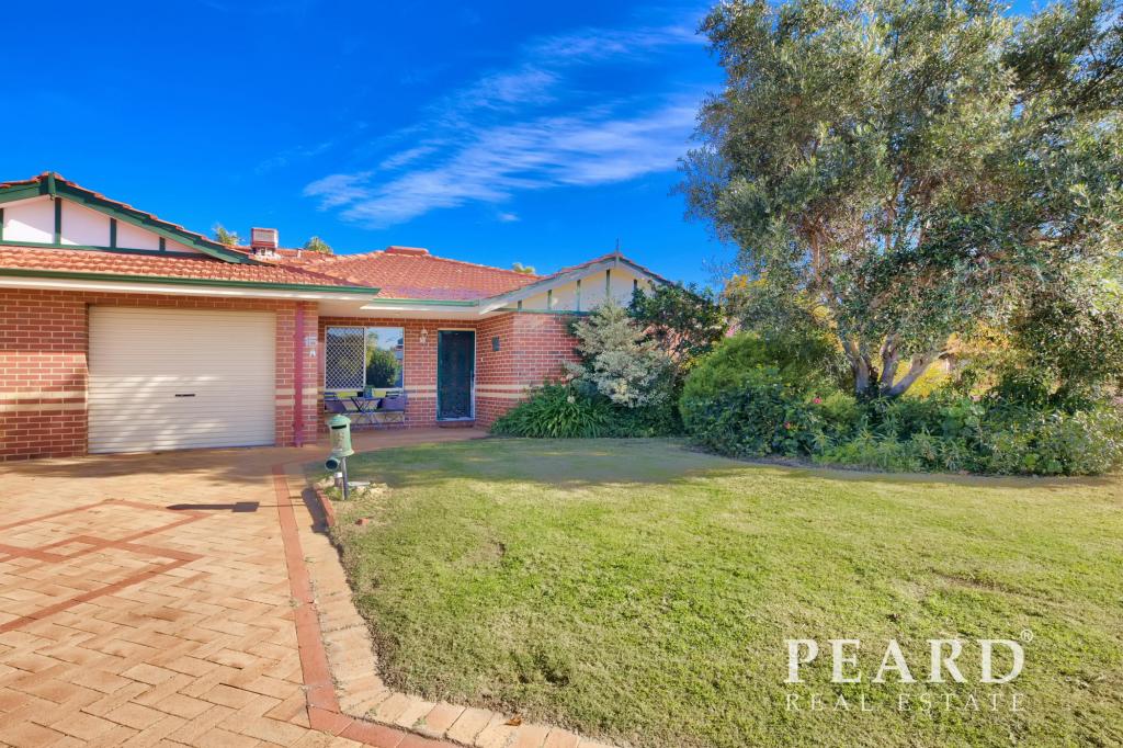 15a Waterside Cres, Gwelup, WA 6018