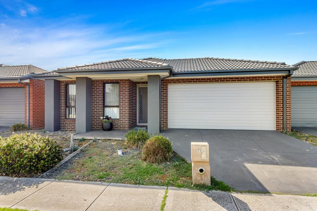 33 Goolwa Rd, Point Cook, VIC 3030