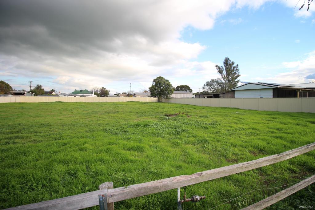 19 Mount St, Scone, NSW 2337