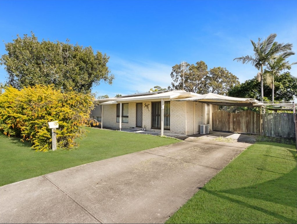 5 Howlett St, Urangan, QLD 4655