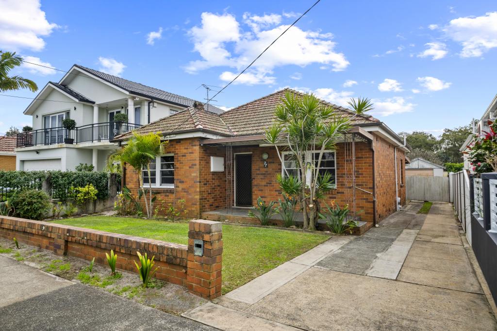 77 CULVER ST, MONTEREY, NSW 2217