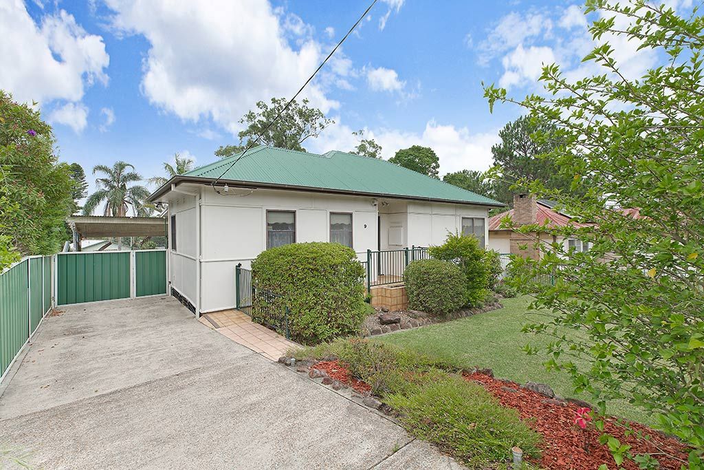 9 Park Pde, Booragul, NSW 2284