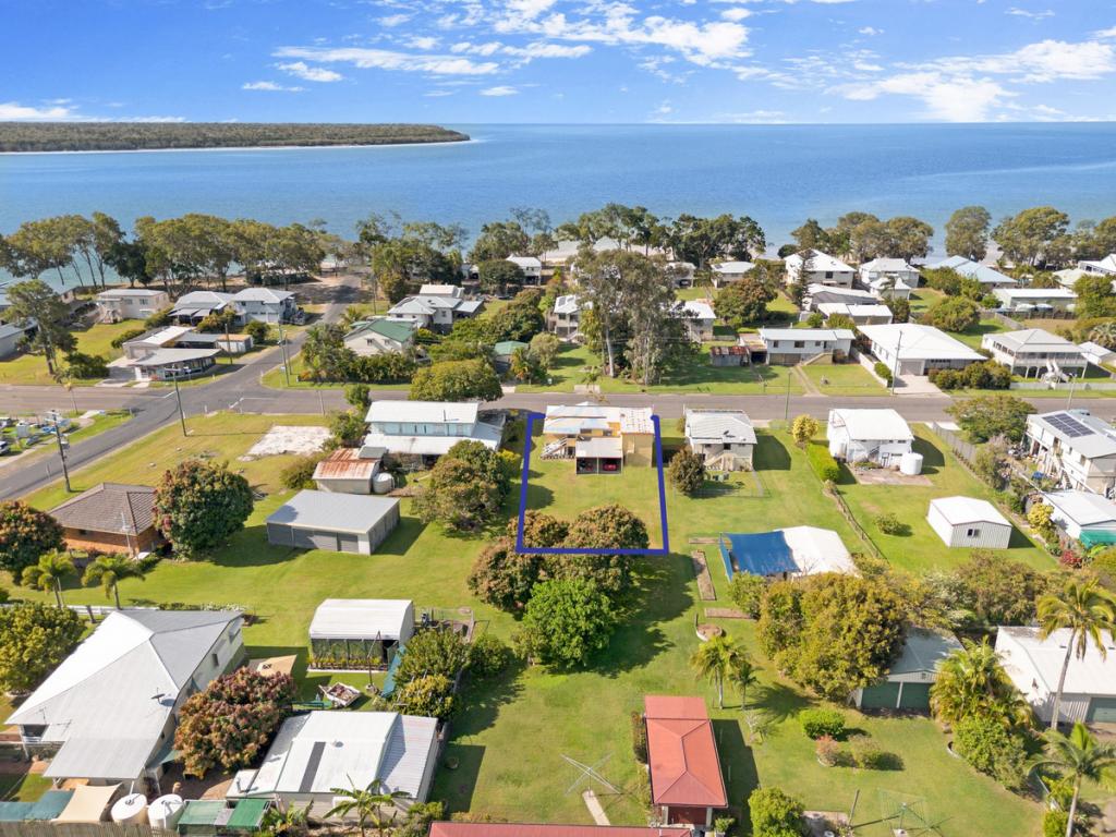 67 Burrum St, Burrum Heads, QLD 4659