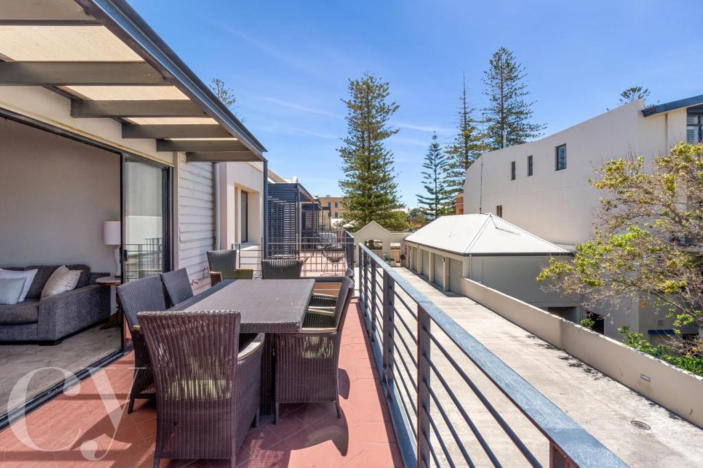 22/1 Norfolk St, Fremantle, WA 6160