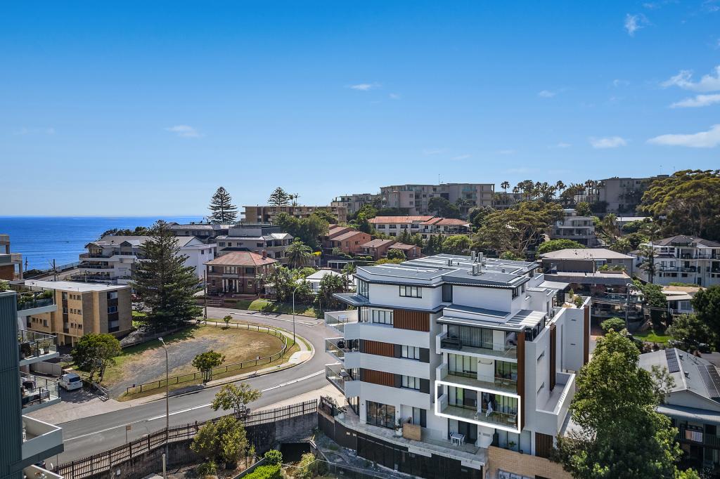 106/10 Pine Tree Lane, Terrigal, NSW 2260