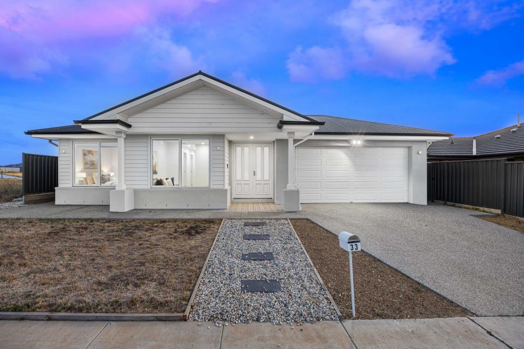 33 Peasnell St, Lucas, VIC 3350
