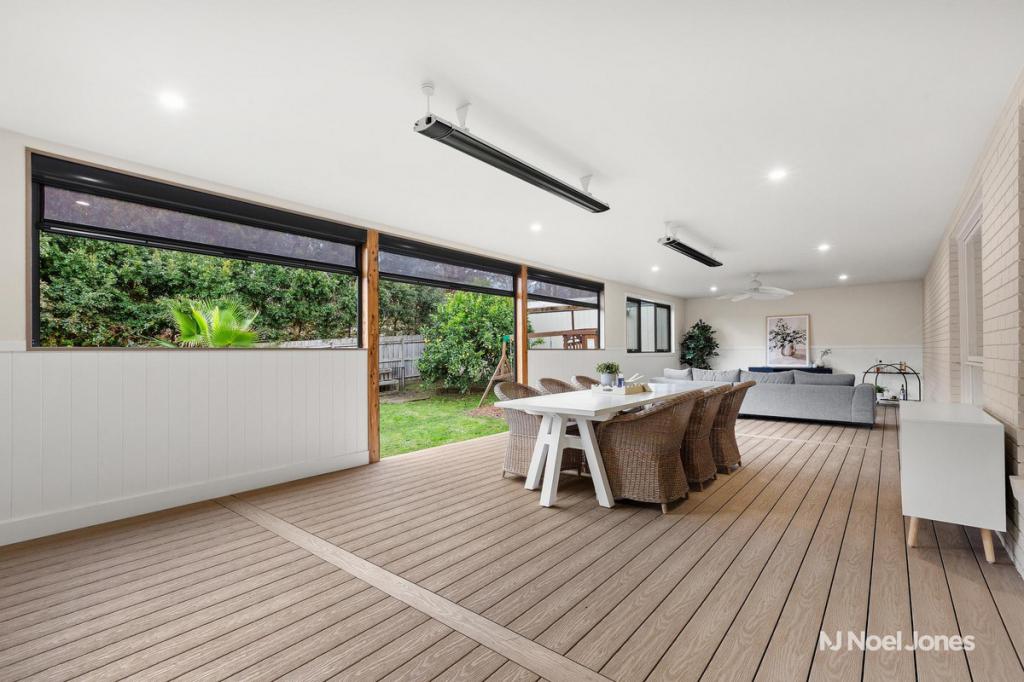 94 Landscape Dr, Mooroolbark, VIC 3138