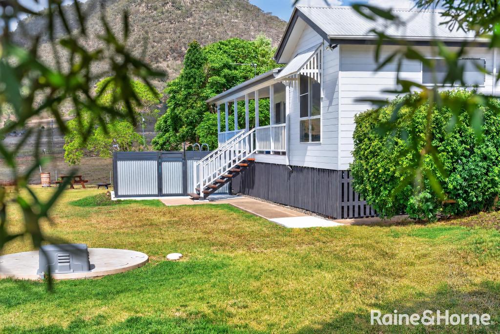 201 Denmark Lane, Swanfels, QLD 4371