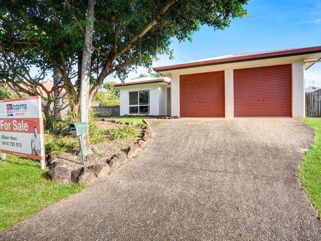 15 Village Tce, Redlynch, QLD 4870