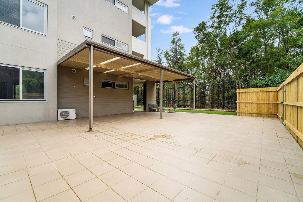 E104/2 Rowe Dr, Potts Hill, NSW 2143