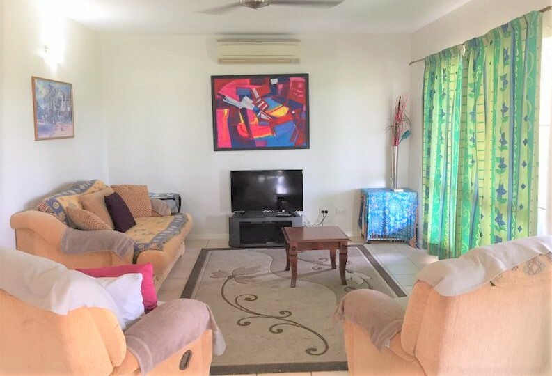 11 Jones Rd, Cannonvale, QLD 4802